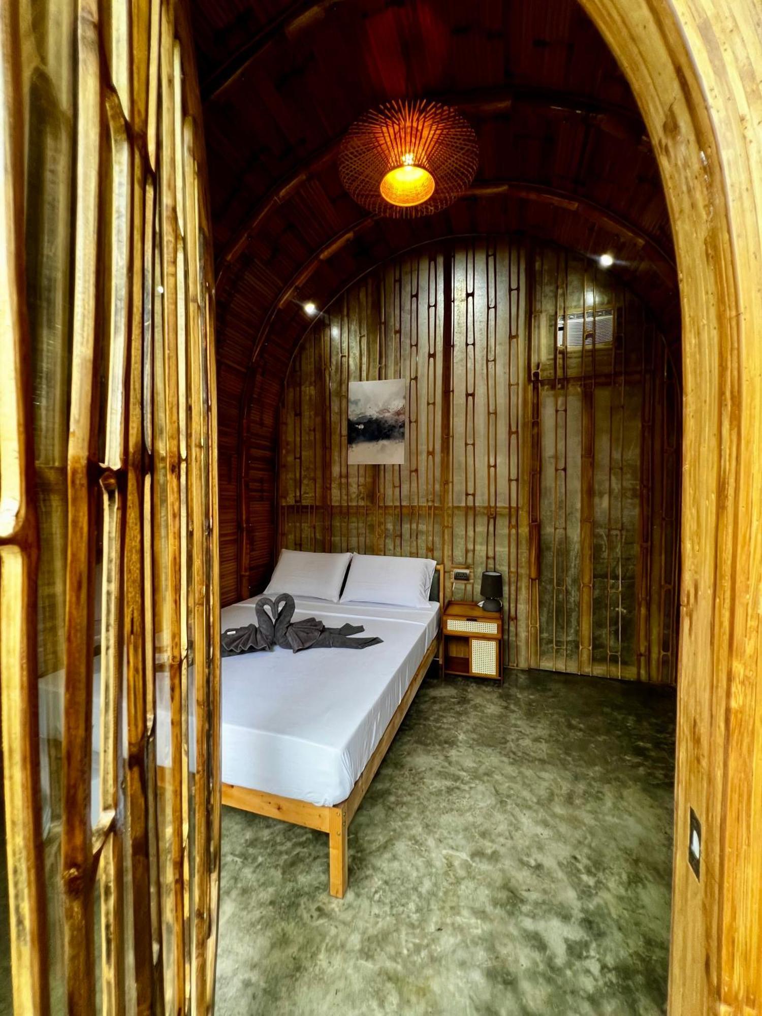 The Backyard Inn Moalboal Kültér fotó